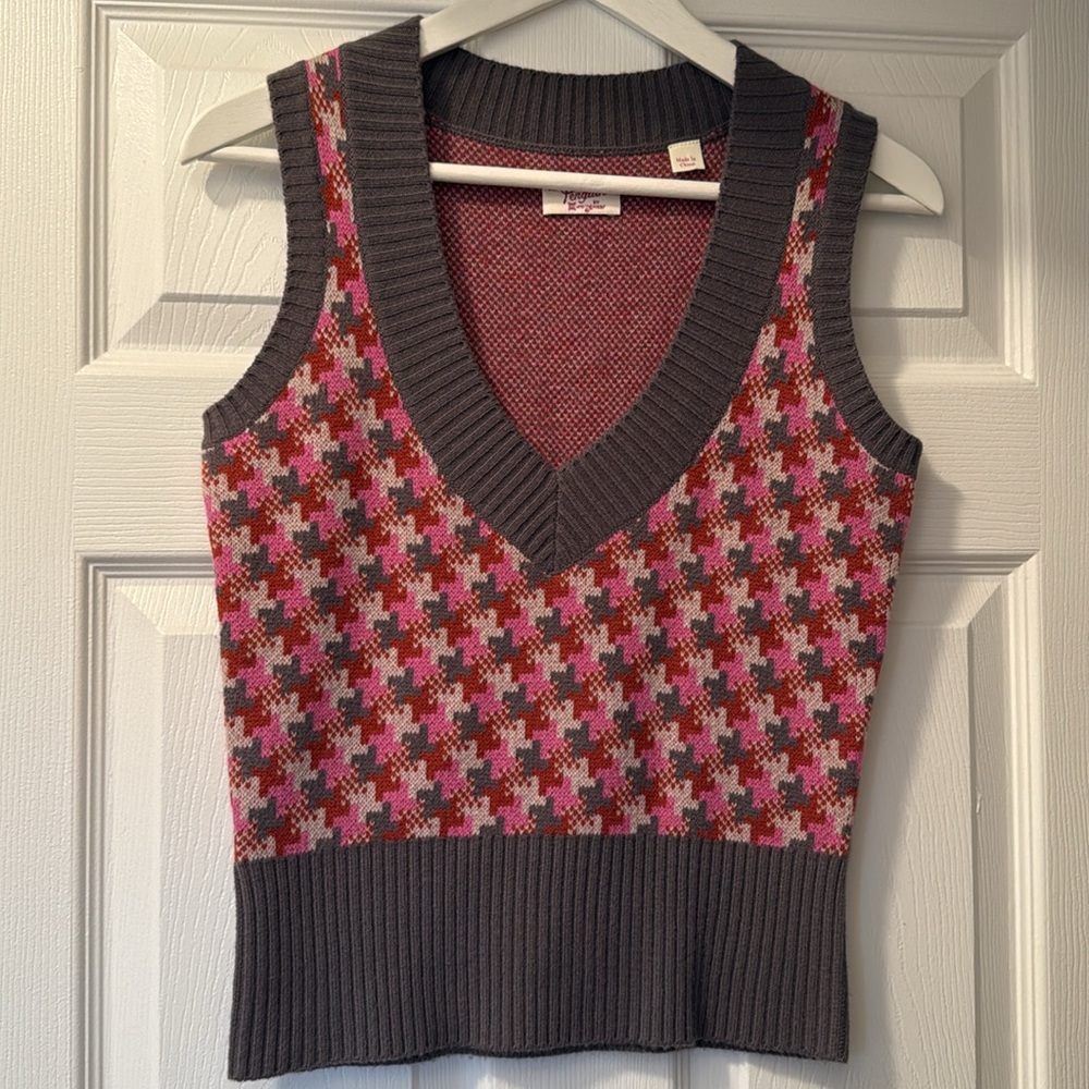 Penguin cashmere Sweater Vest